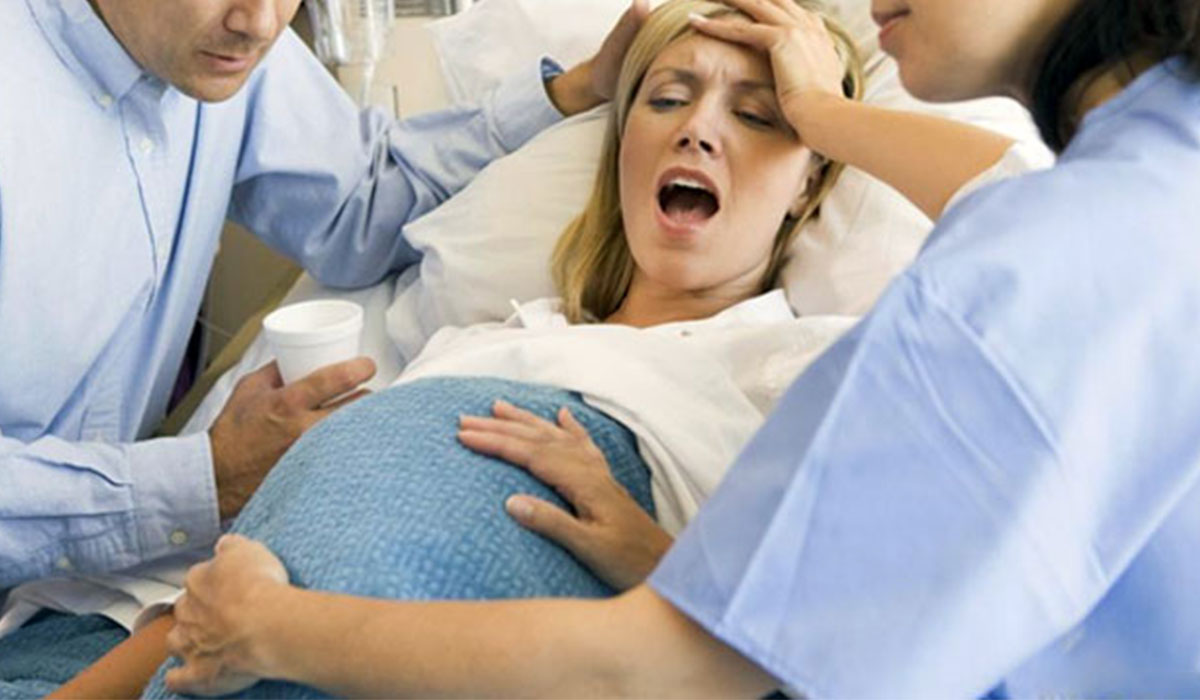 Фотографии во время родов